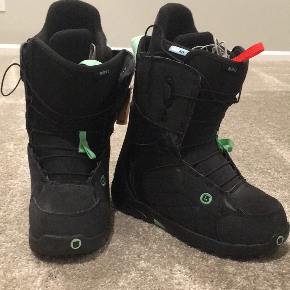 NWT Burton Snowboard Boots